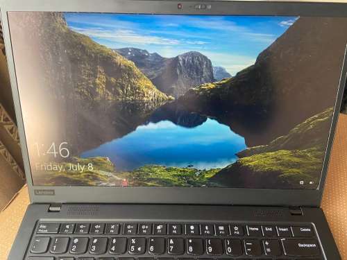 WARRANTED LENOVO X1 CARBON(THINKPAD)*i7-8565U*1.80GHZ*16 GB RAM*512 GB SSD*GOOD CONDITION *WIND 10